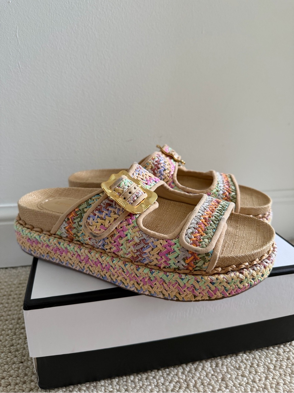 New in Box Larroude Multicolor Woven Buckle Slide Sandals - Tan Base size 9.5 - Picture 4 of 7